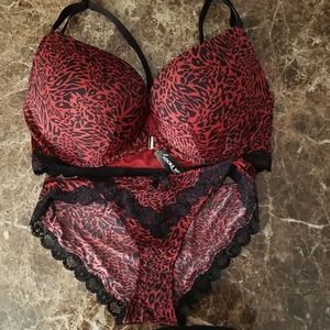NWT adore me 36ddd set